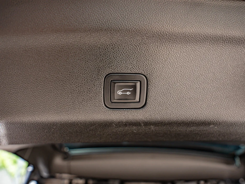 Used 2024 Black Chevrolet Z71 image 41