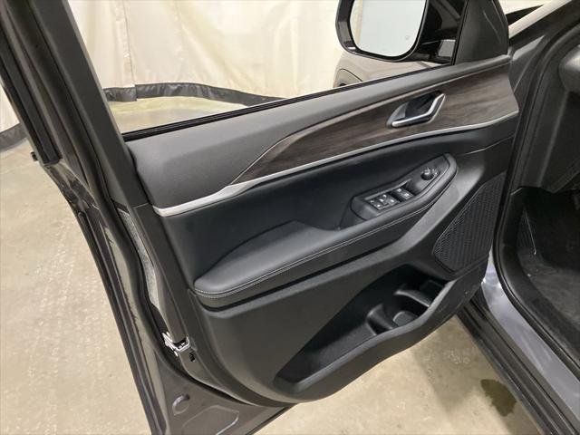 New 2026 Baltic Gray Metallic Clear-Coat Exterior Paint Jeep Laredo image 10