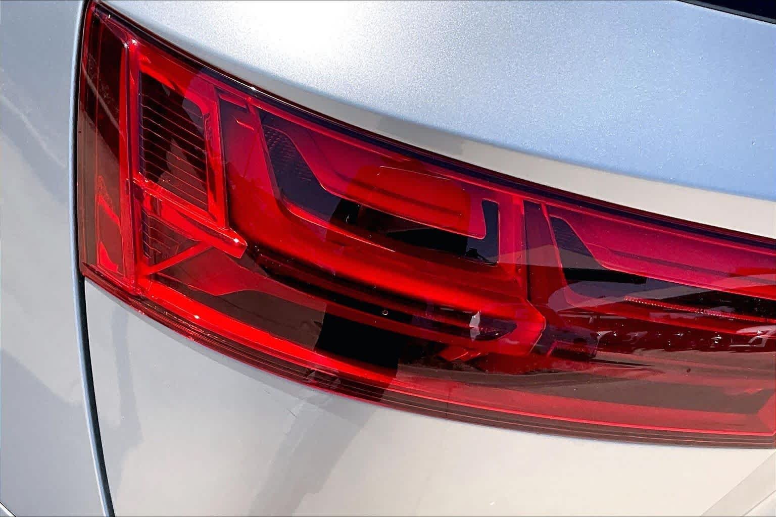 Used 2018 Florett Silver Metallic Audi Prestige image 29