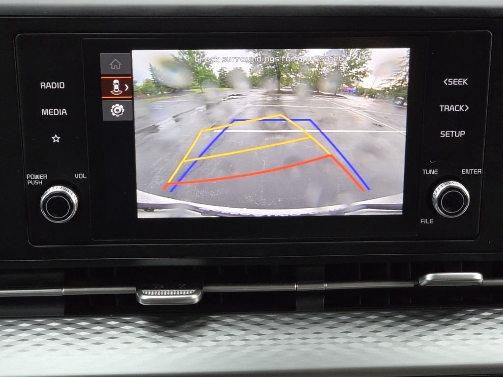 Used 2024 Snow White Pearl Kia LX image 11