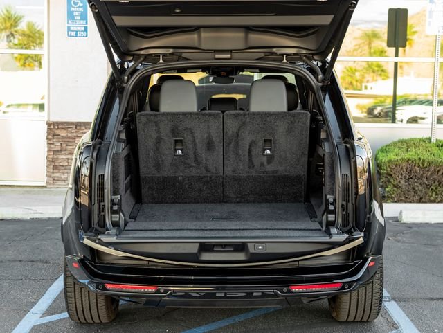 Used 2024 Santorini Black Metallic Land Rover SE image 23