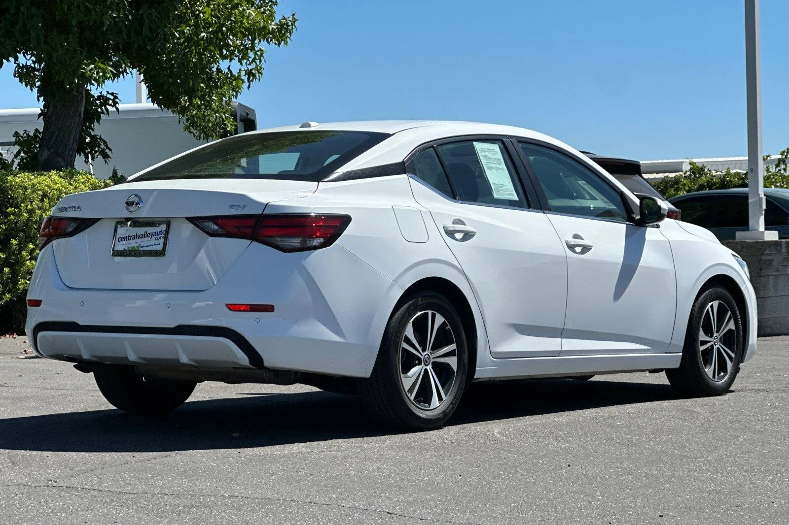 Used 2023 Aspen White Tricoat Nissan SV image 4