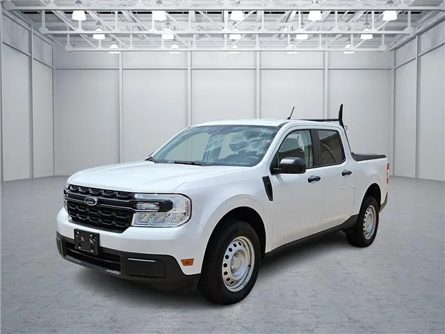2024 Ford Maverick XL Front-Wheel Drive SuperCrew 4.5 ft. box 121.1 i