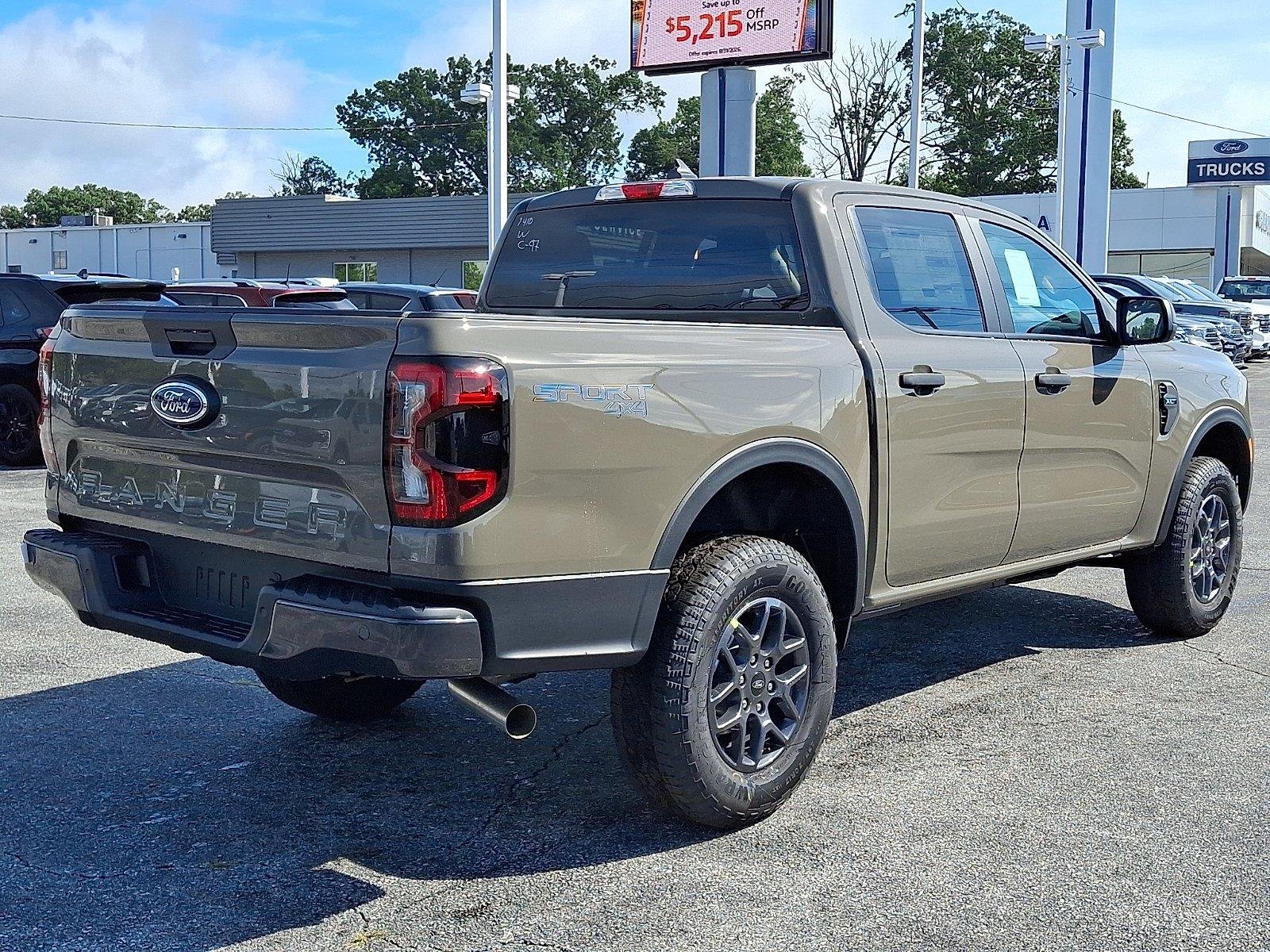 New 2026 Marsh Gray Ford XLT image 4