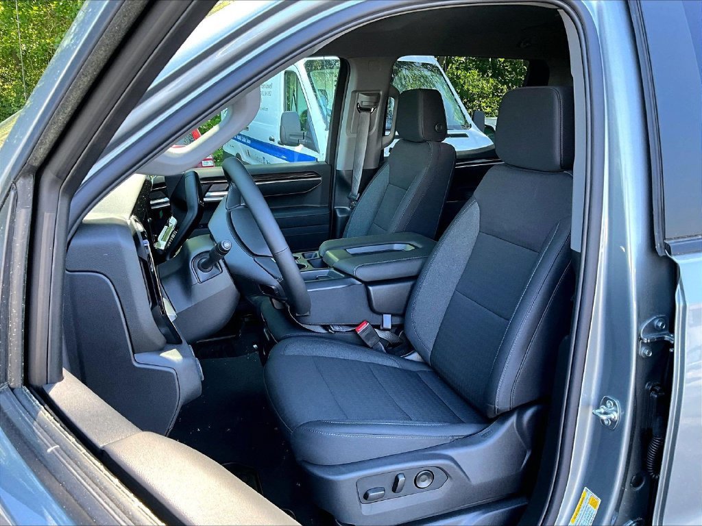 2026 Chevrolet Silverado 1500 LT - Photo 10