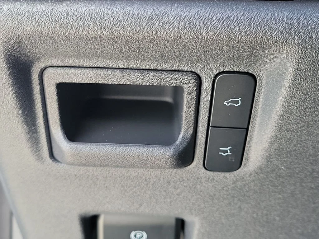 New 2026 Glacier Gray Metallic Tri-Coat Ford Active image 27