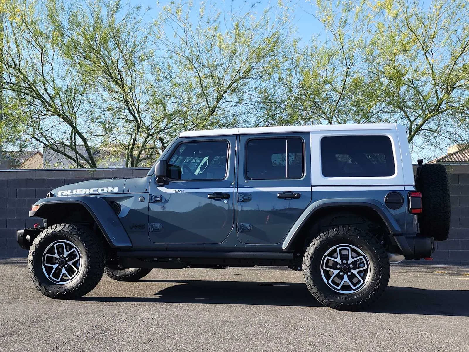 New 2026 Anvil Clearcoat Jeep Rubicon image 8