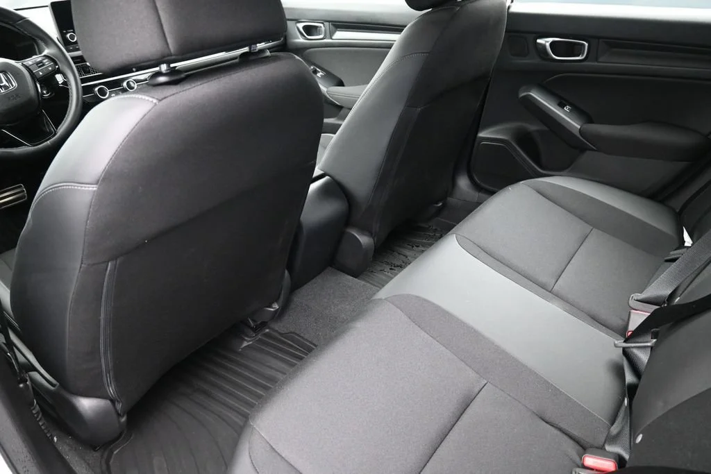 Used 2026 Platinum White Pearl Honda FWD Sport image 19
