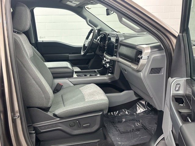 Used 2023 Gray Ford XLT image 24