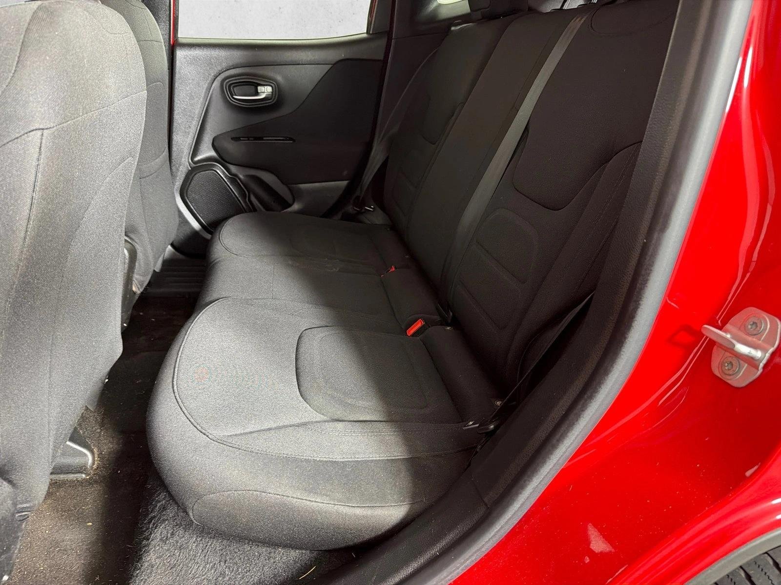 Used 2020 Colorado Red Clearcoat Jeep Latitude image 20