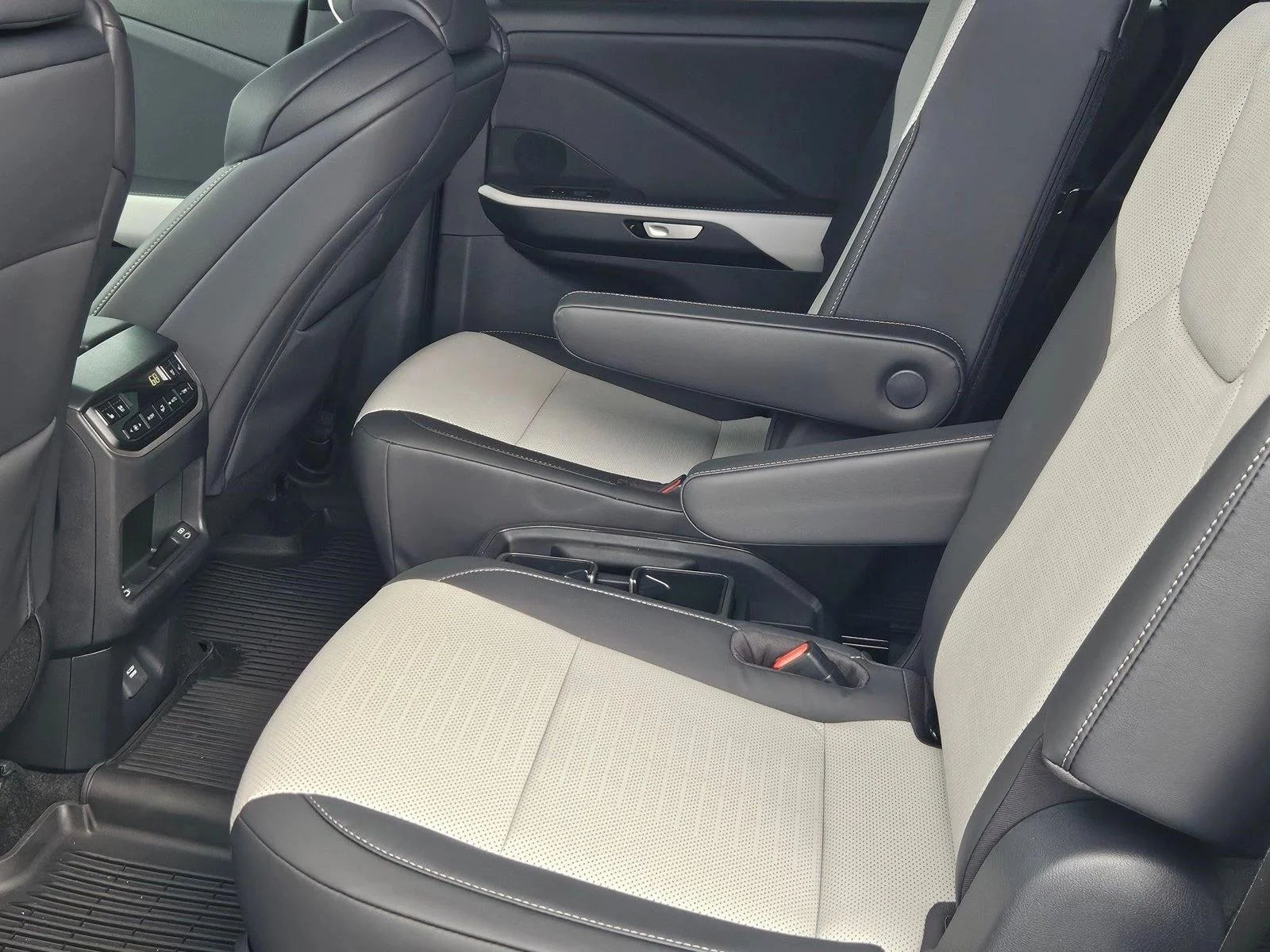 New 2026 Wind Chill Pearl Lexus TX 500h F SPORT PERFORMANCE PREMIUM AWD image 15