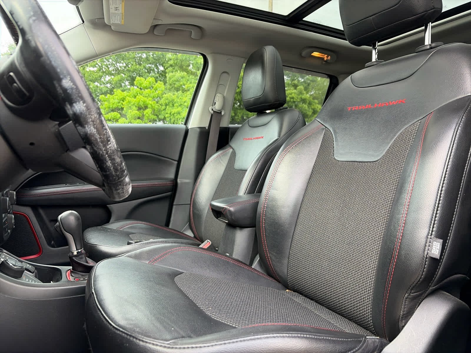 Used 2020 Sting-Gray Clearcoat Jeep Trailhawk image 5