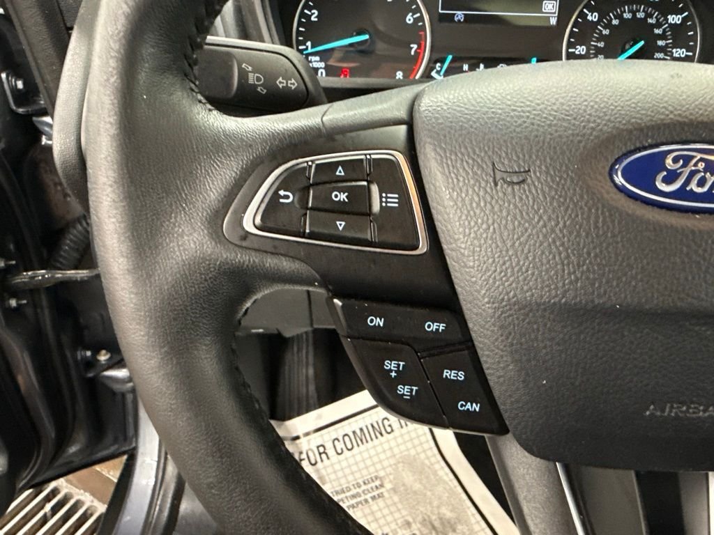 Used 2019 Gray Ford SE image 25
