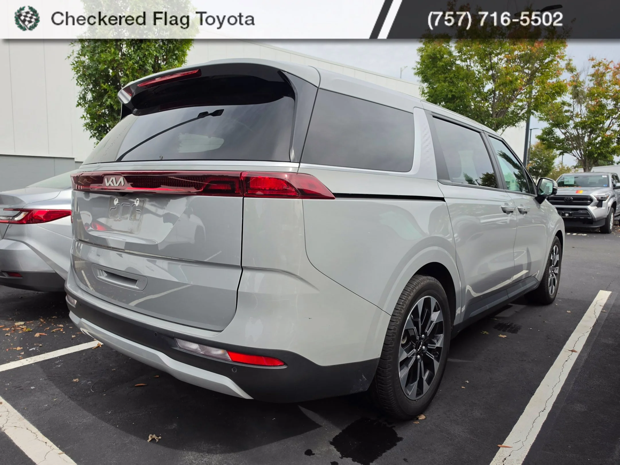 Used 2022 Ceramic Silver Kia EX image 6