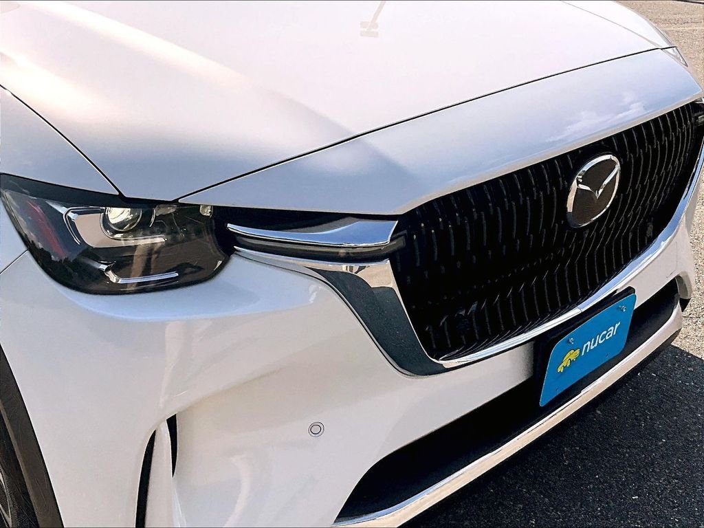 Used 2024 White Mazda Premium Plus image 33