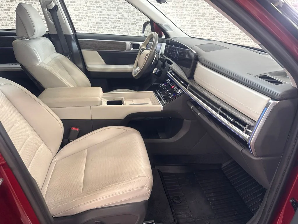 Used 2024 Ultimate Red Hyundai Calligraphy image 11