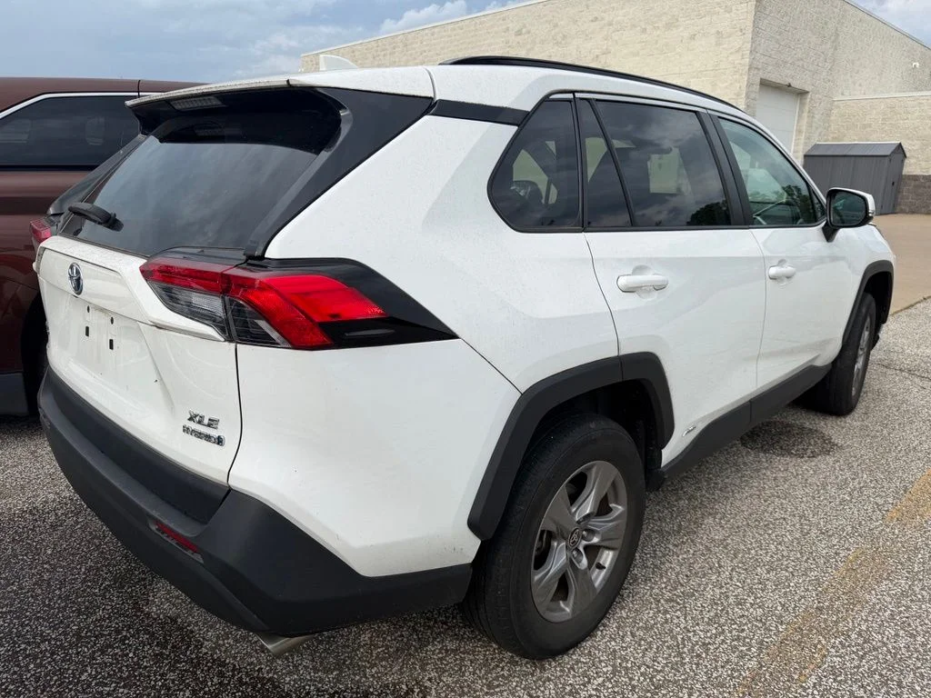 Used 2023 White Toyota XLE image 4