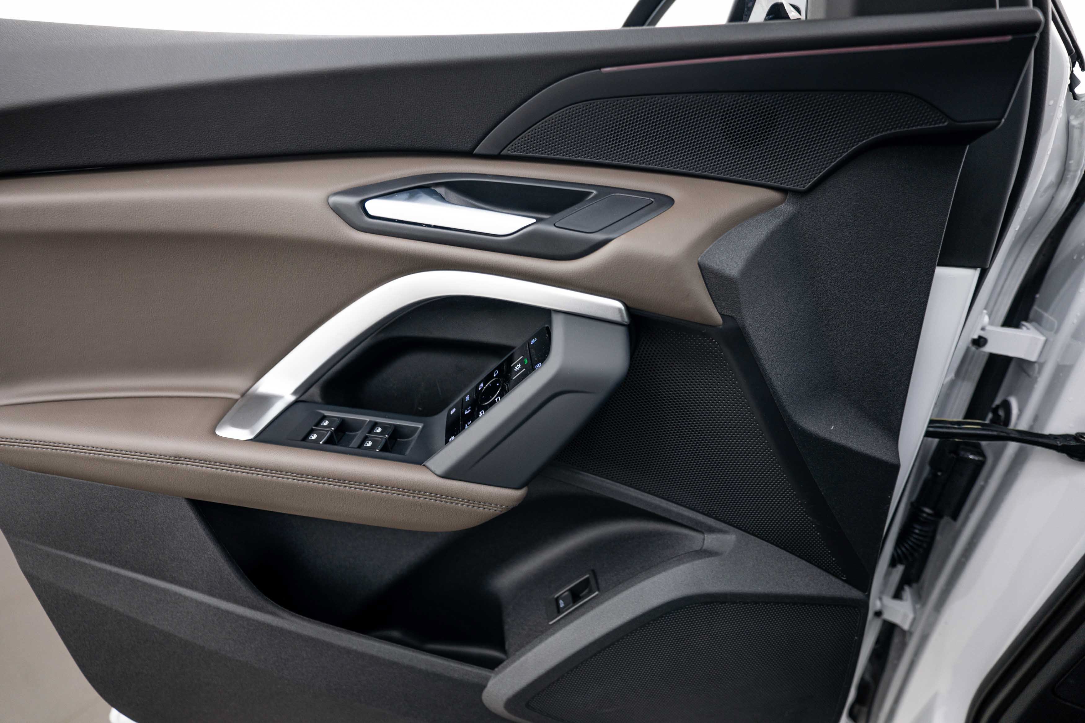 New 2026 Glacier White Audi Premium image 13