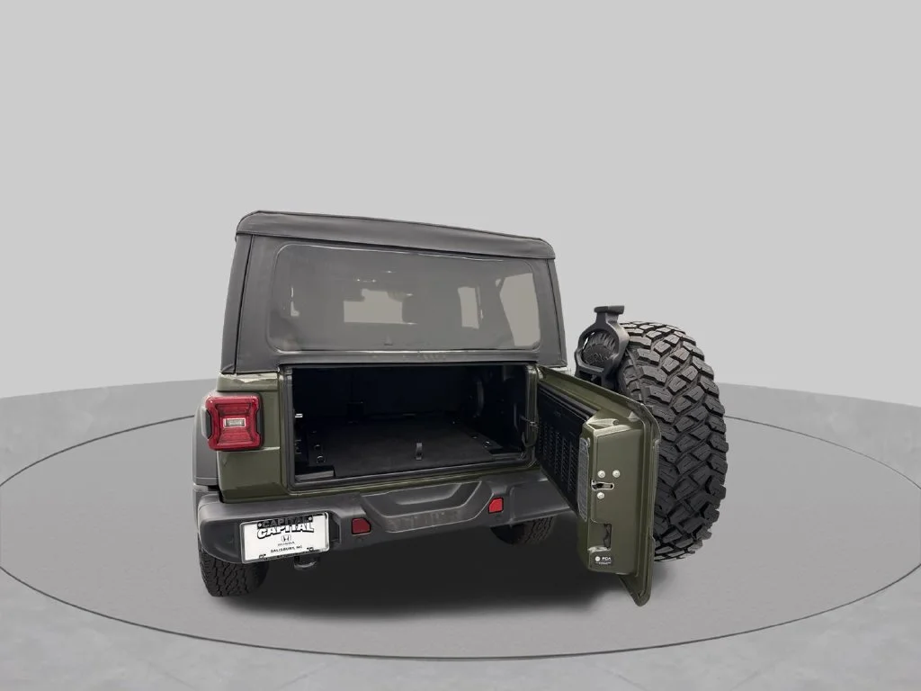 2022 Jeep Wrangler UNLIMITED WILLYS Convertible Slide 9