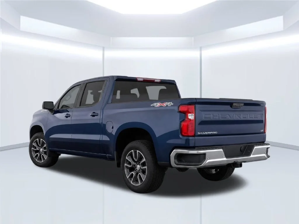 Used 2023 Blue Chevrolet LT image 5