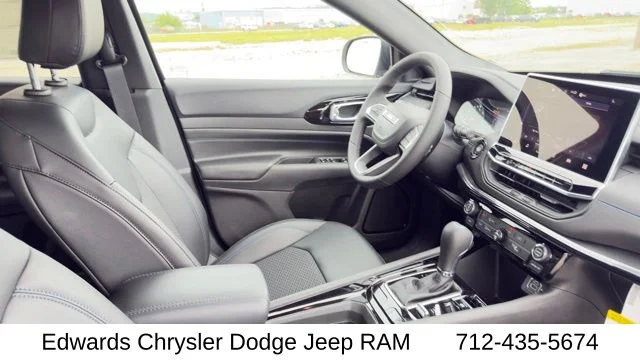 New 2026 Blue Jeep Latitude image 35