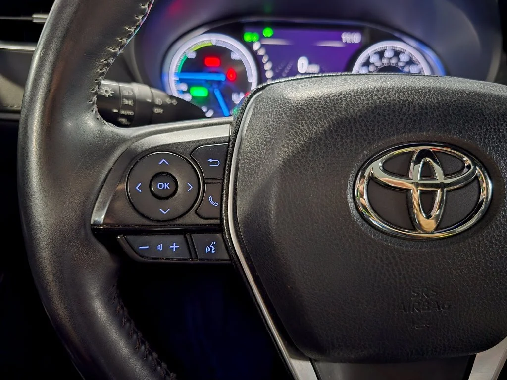 Used 2022 White Toyota Limited image 15