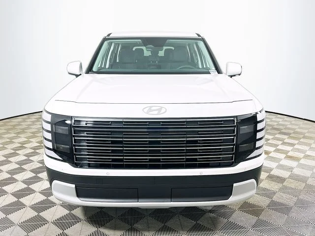 New 2026 White Hyundai SE image 8