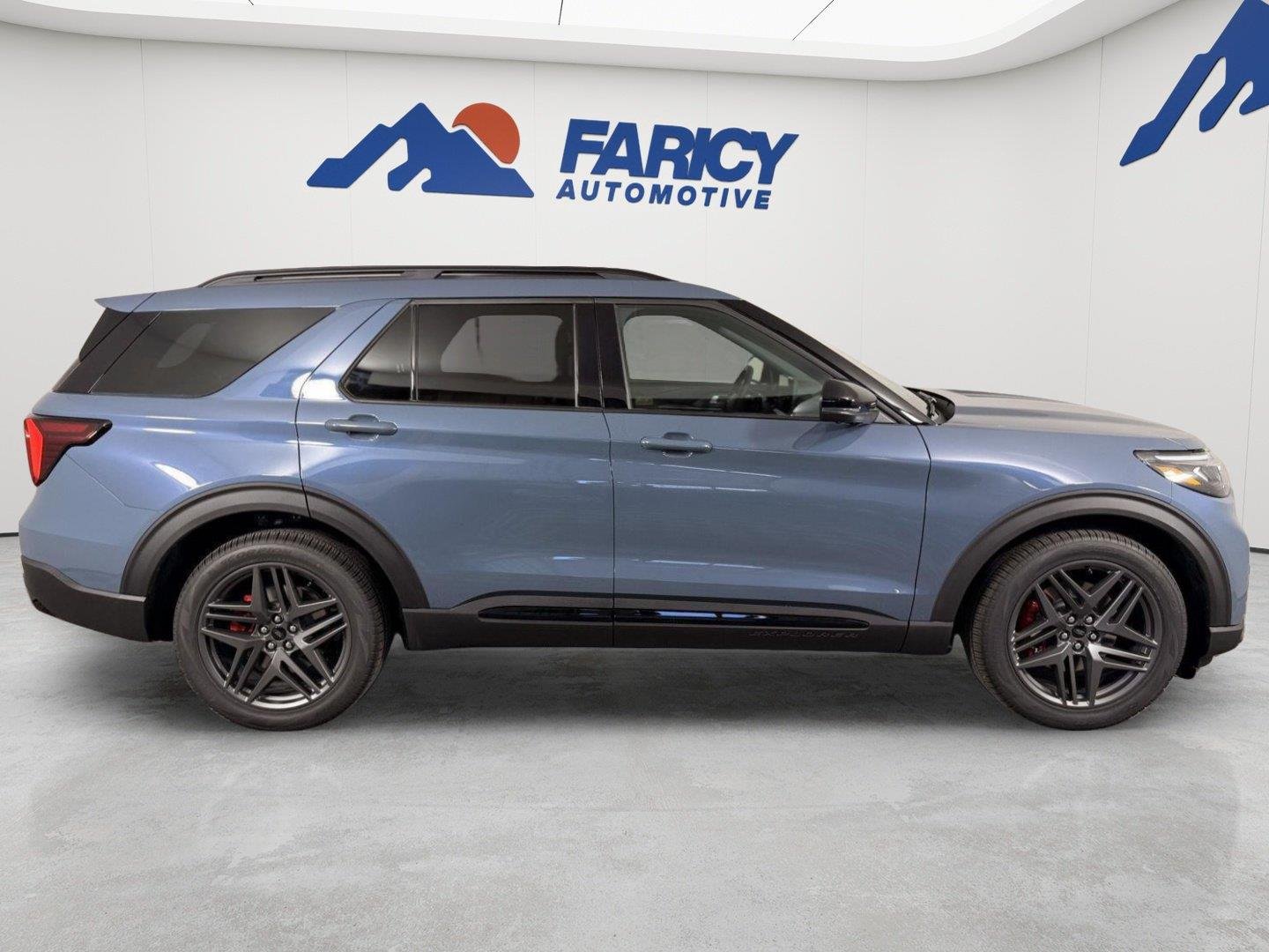 2026 Ford Explorer ST - Photo 11