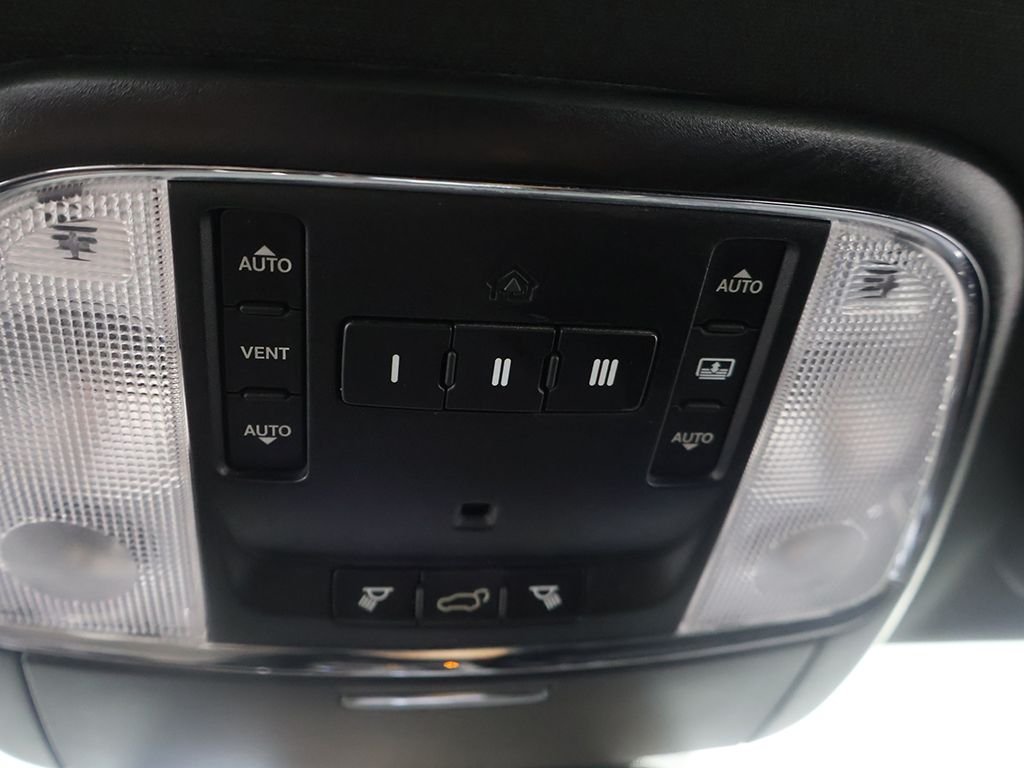 Used 2017 White Jeep Overland image 42