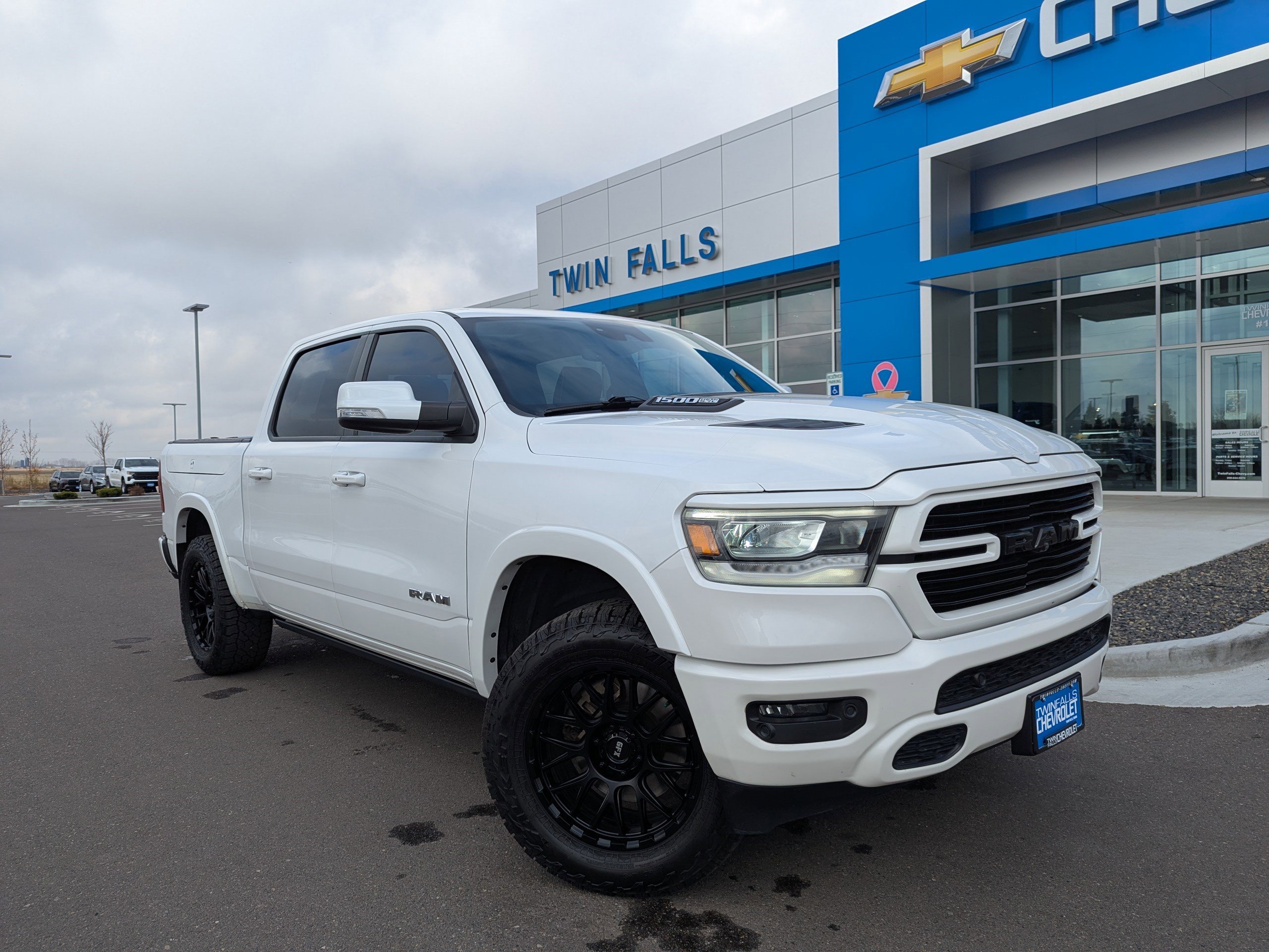 2019 RAM 1500 Laramie Crew Cab 4x4 5'7" Box's photo