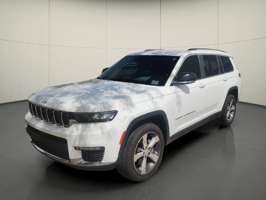 Used 2021 White Jeep Limited image 3