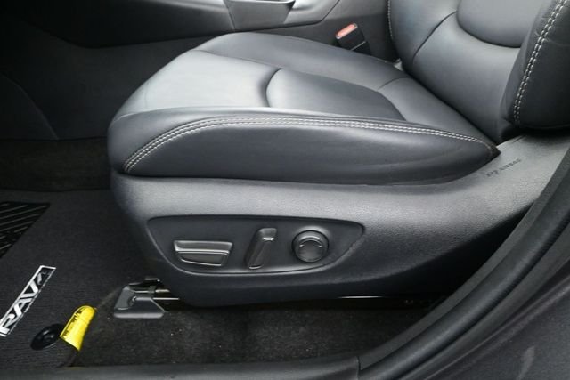 Used 2024 Magnetic Gray Metallic Toyota XLE Premium image 10
