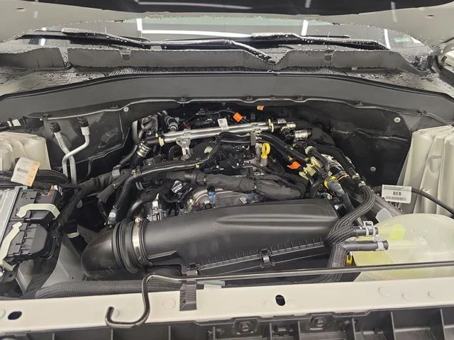 New 2026 Star White Metallic Tri-Coat Ford Active image 42