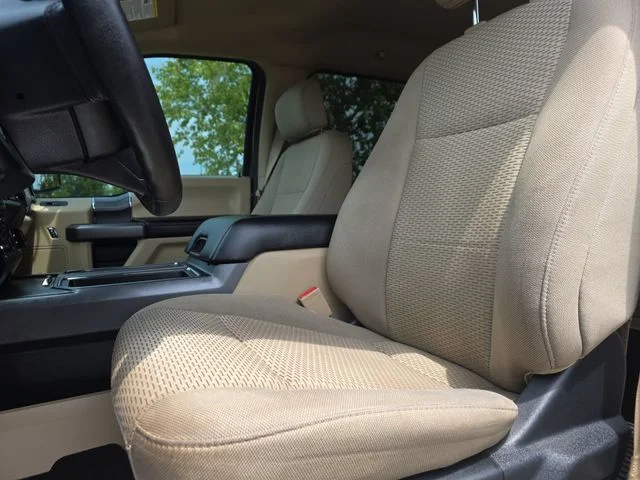 Used 2019 Gray Ford XLT image 15