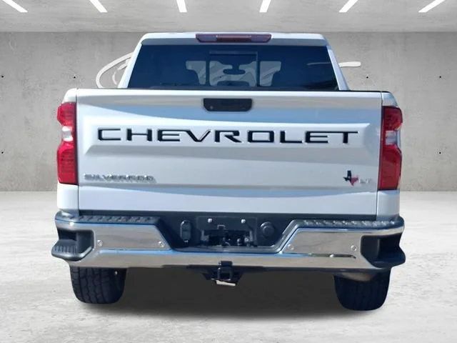 Used 2020 IRIDESCENT PEARL TRICOAT Chevrolet LT image 16