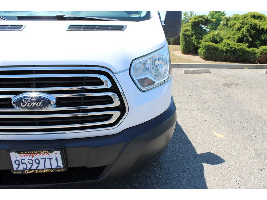 2015 Ford Transit XLT - Photo 9