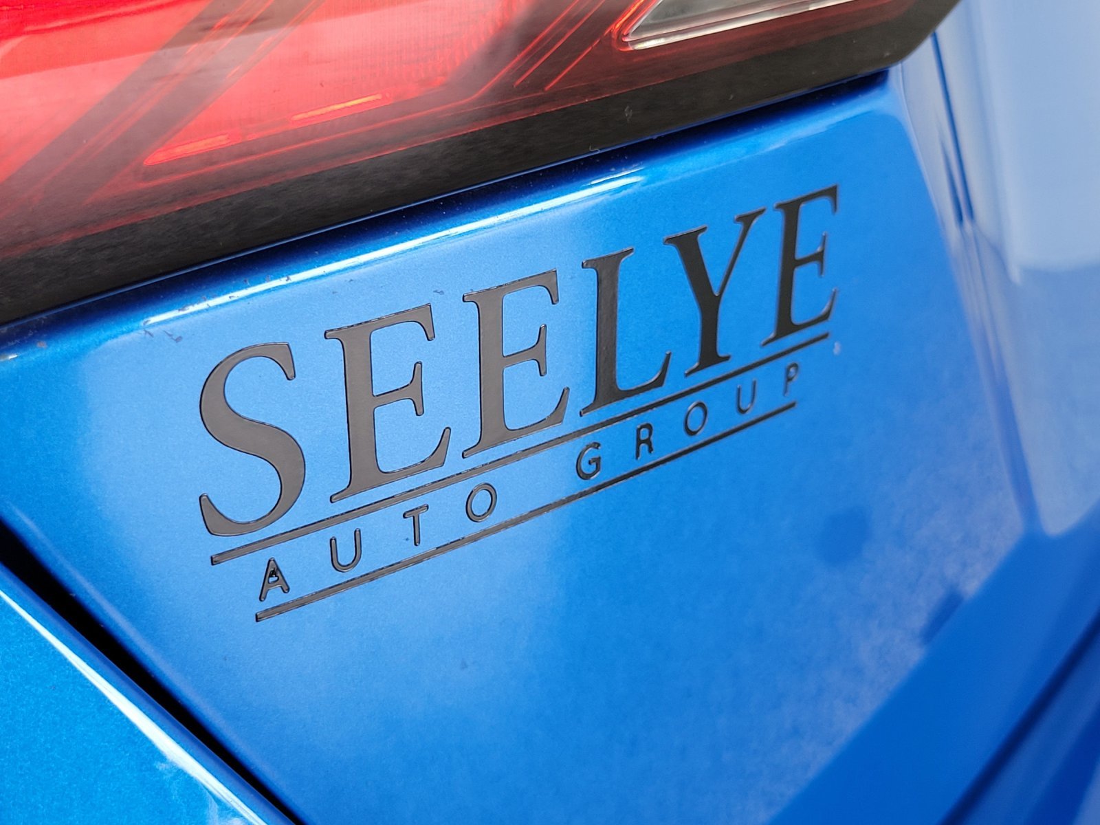 Used 2022 Blue Nissan SV image 32