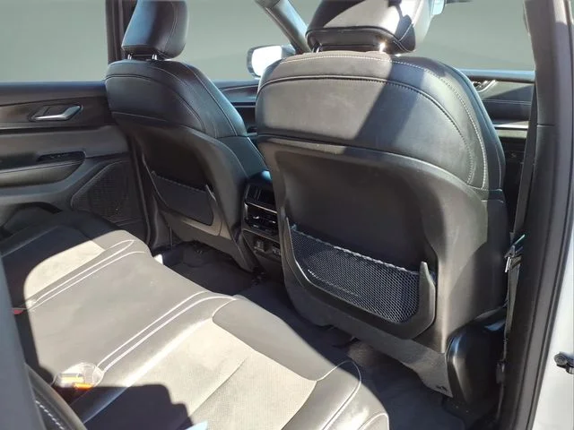 2025 Jeep Grand Cherokee Altitude - Photo 17
