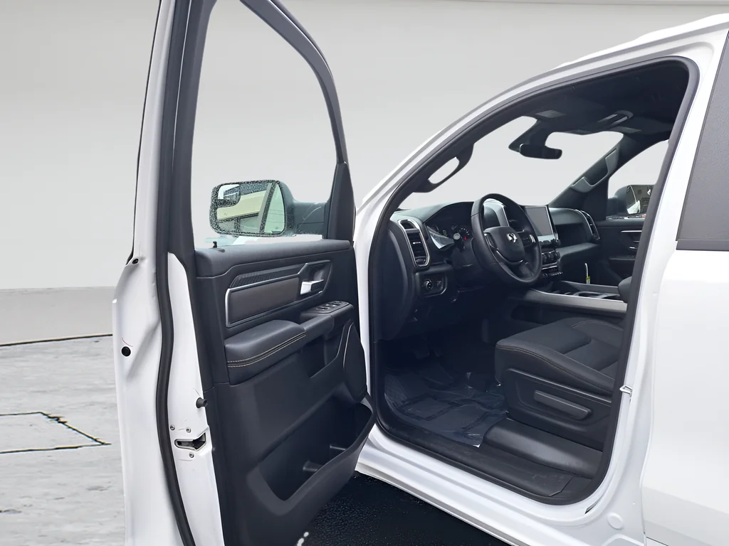 New 2026 Bright White Clear-Coat Exterior Paint RAM Big Horn/Lone Star image 9