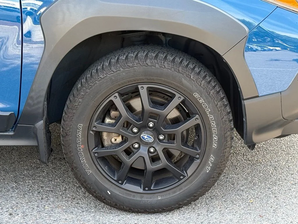 Used 2024 Geyser Blue Subaru Wilderness image 12