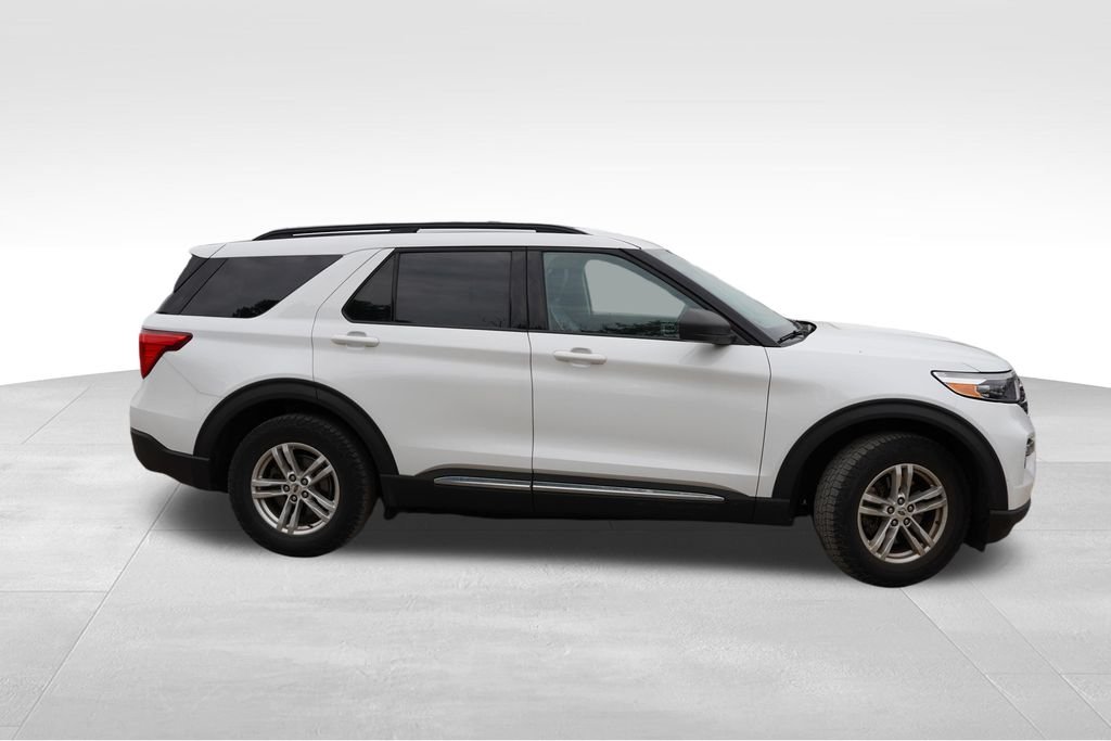 Used 2020 White Ford XLT image 2