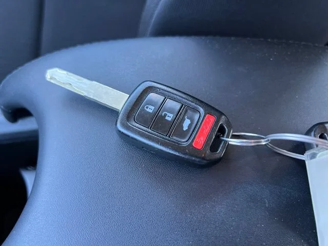 Used 2018 Modern Steel Metallic Honda LX image 29