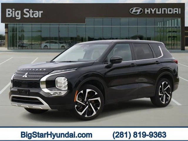 2024 Mitsubishi Outlander SE 2WD's photo
