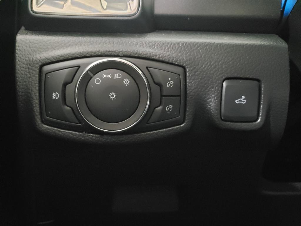 Used 2023 Velocity Blue Ford  image 25