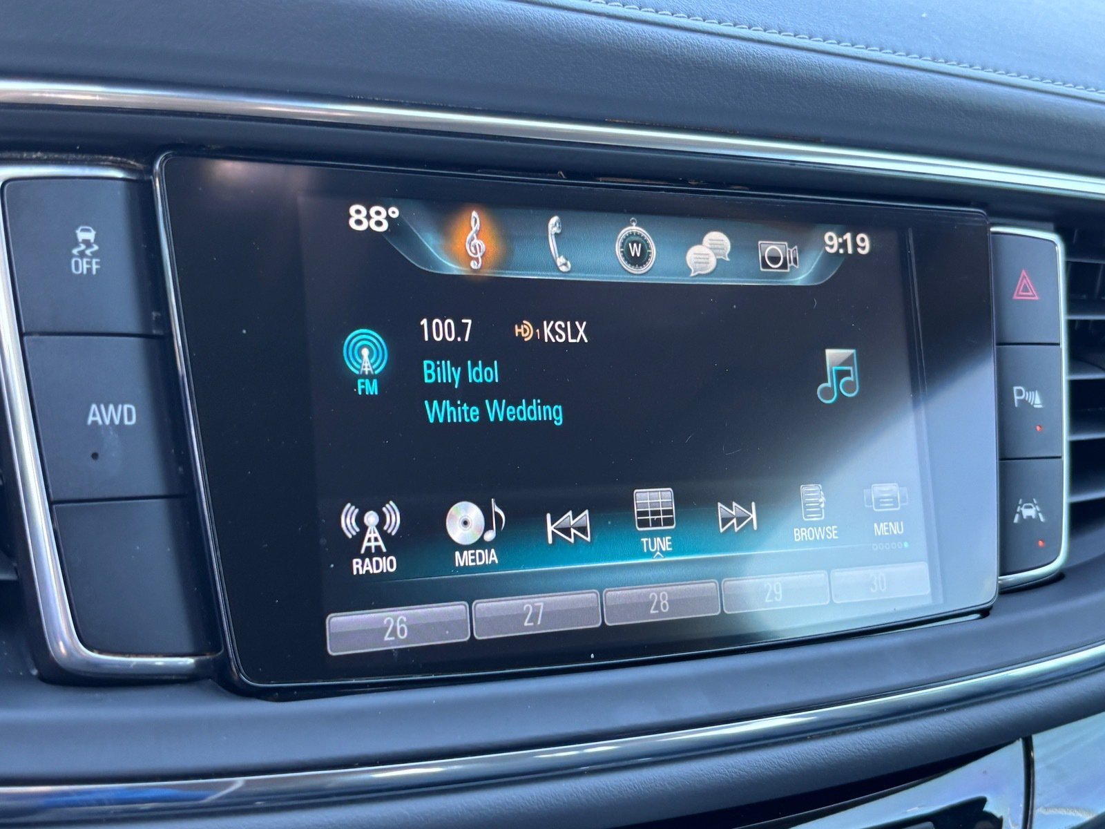 Used 2019 Includes Pitch Dark Night lower exterior accent color. Buick Premium image 25