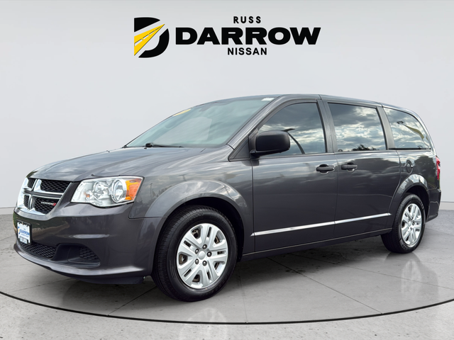 Used 2019 Gray Dodge SE image 1