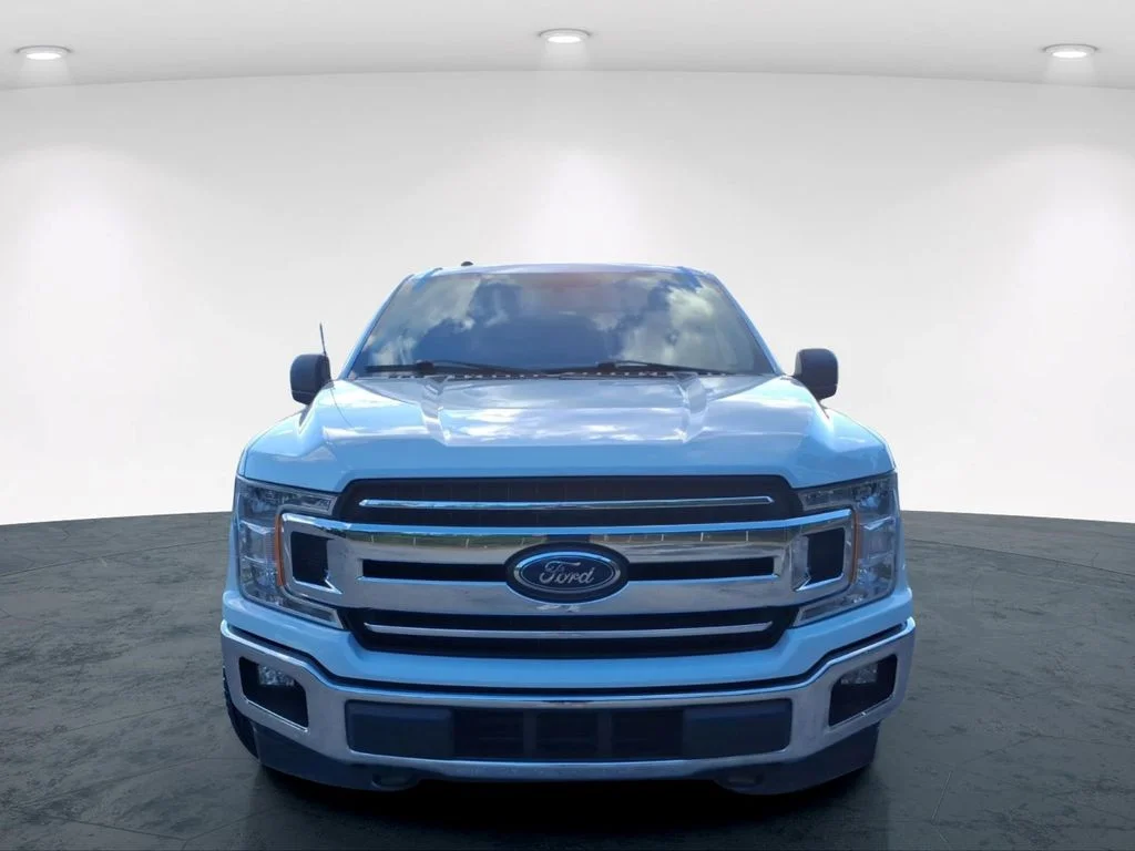 Used 2018 White Ford XLT image 3
