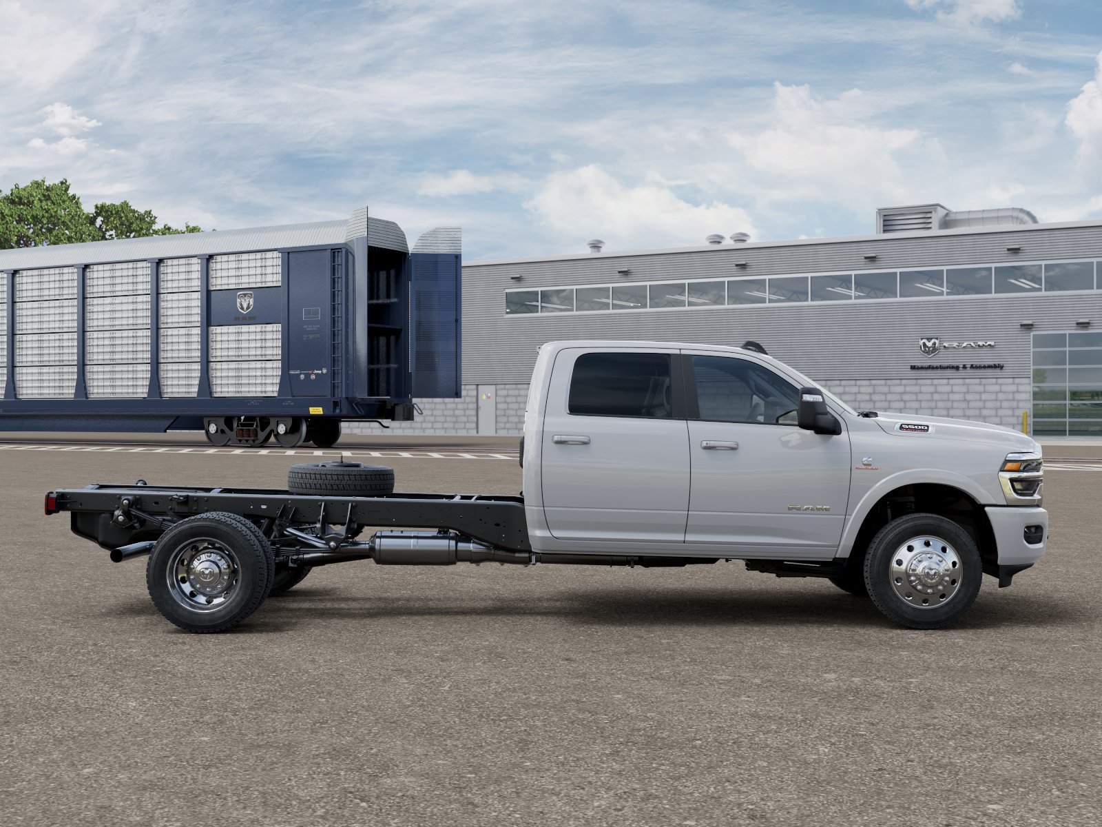 New 2026 Bright White Clearcoat RAM Tradesman image 12