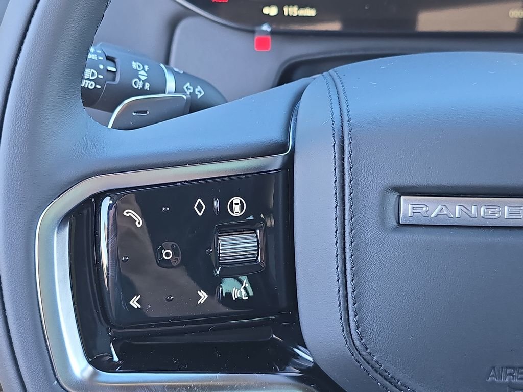 New 2026 Fuji White Land Rover SE image 18
