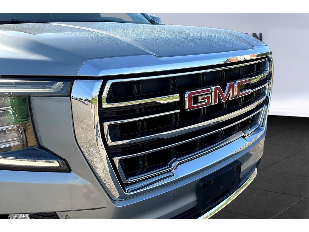 Used 2024 Sterling Metallic GMC SLT image 21